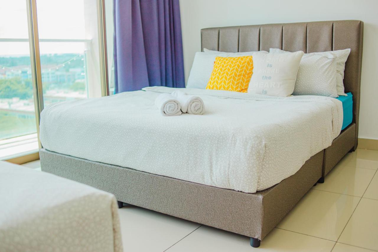 -lake View- Mount Austin Ikea Toppen 10 Mins - B108 Apartemen *