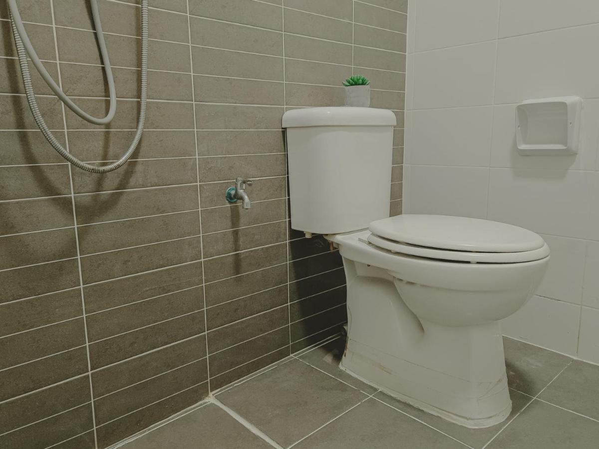 -lake View- Mount Austin Ikea Toppen 10 Mins - B108 Apartemen