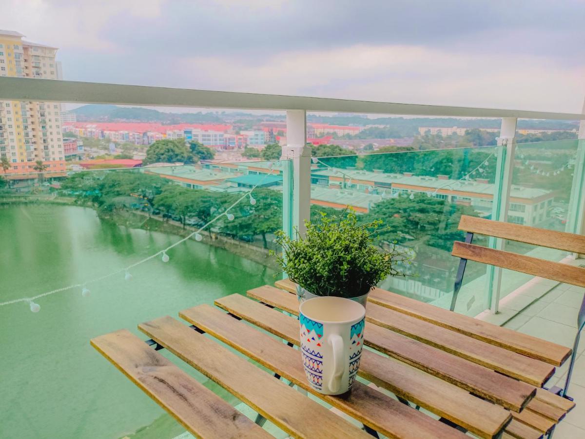 Apartment -lake View- Mount Austin Ikea Toppen 10 Mins - B108 Johor Bahru